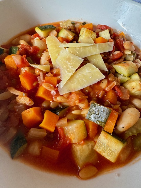 Minestrone with lentils